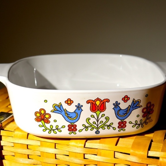 CORNINGWARE Country Festival Blue Birds Quart Pan - Picture 12 of 12